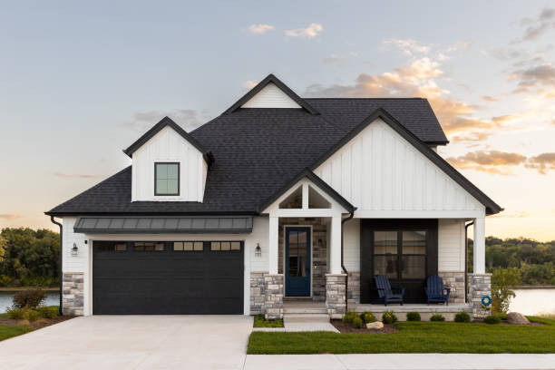 Best Roof Maintenance and Cleaning  in La Presa, CA